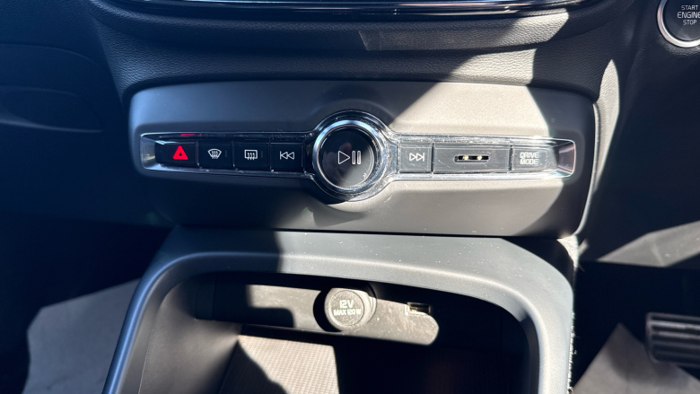 Volvo Xc40 2.0 B4P R DESIGN 5dr Auto Petrol Estate